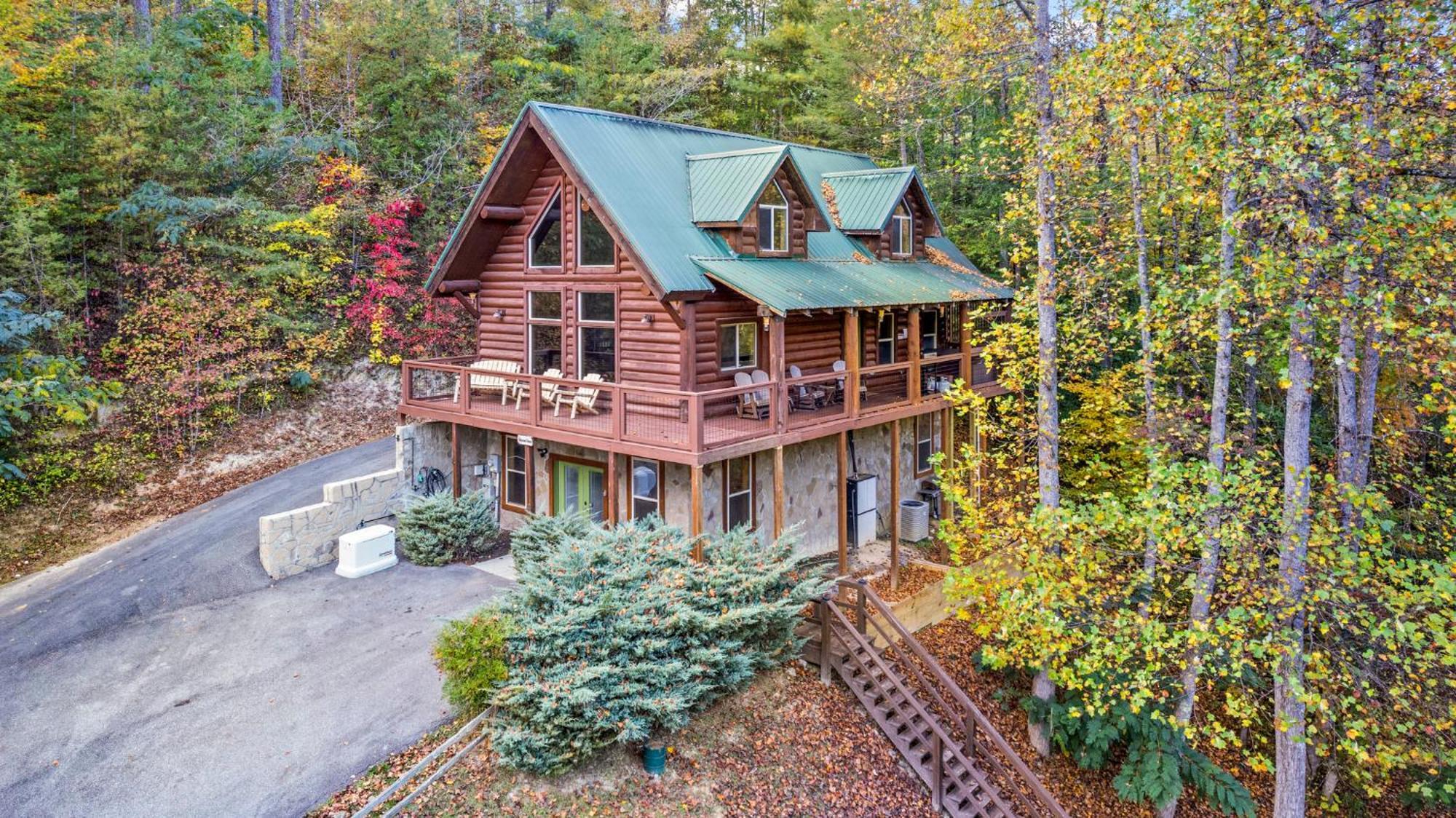 Relaxation Retreat - Pickleball Cabin - Wi-Fi, Fire Pit With Bar, Ev, Game Room, Hot Tub, Pool Access - Mins To Pf Sevierville Exterior foto